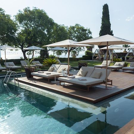 Hotel Miramar Barcelona Gl Kültér fotó The pool at the hotel