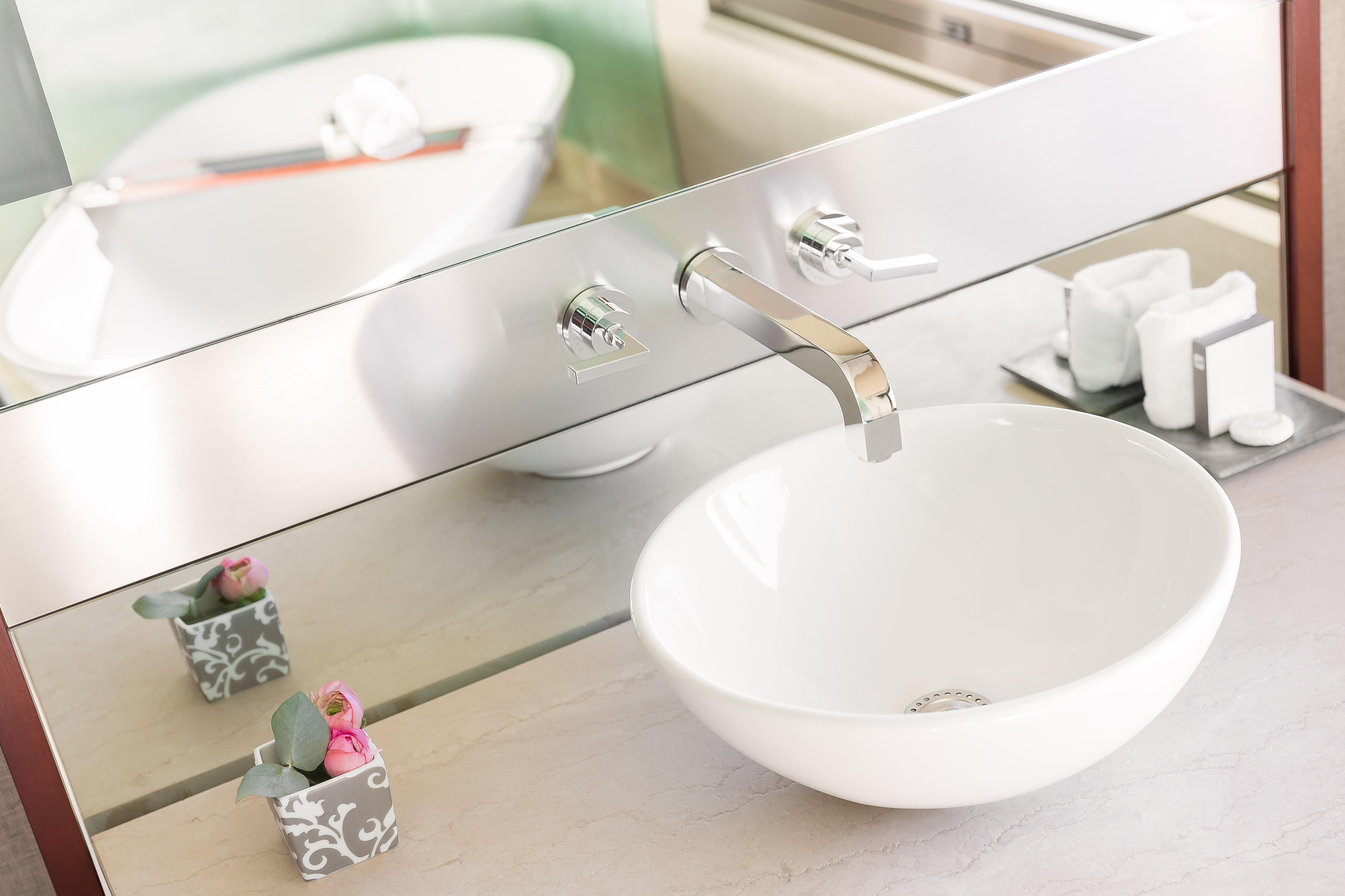 Hotel Miramar Barcelona Gl Kültér fotó A washbasin