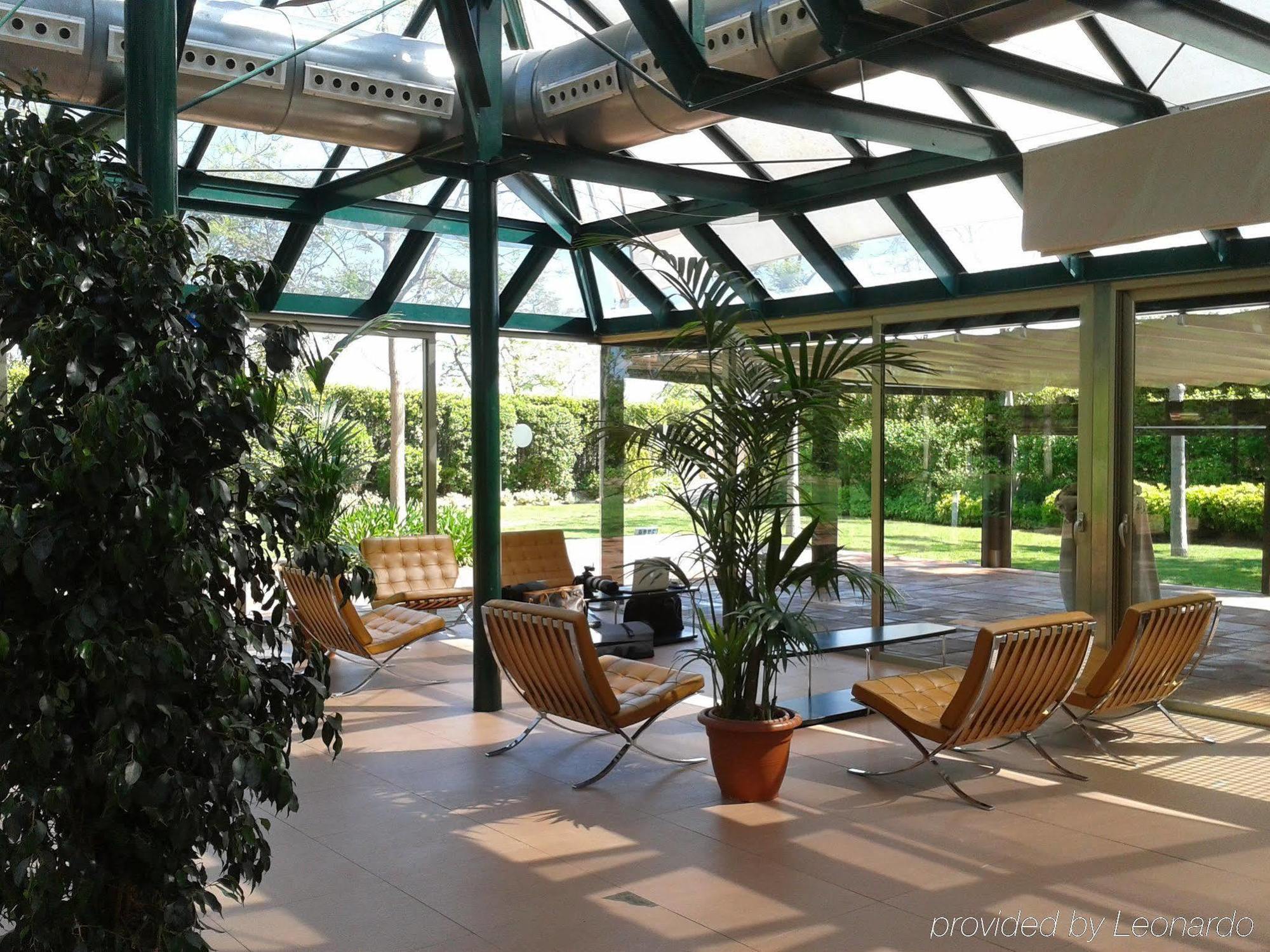 Hotel Miramar Barcelona Gl Kültér fotó The interior of the conservatory