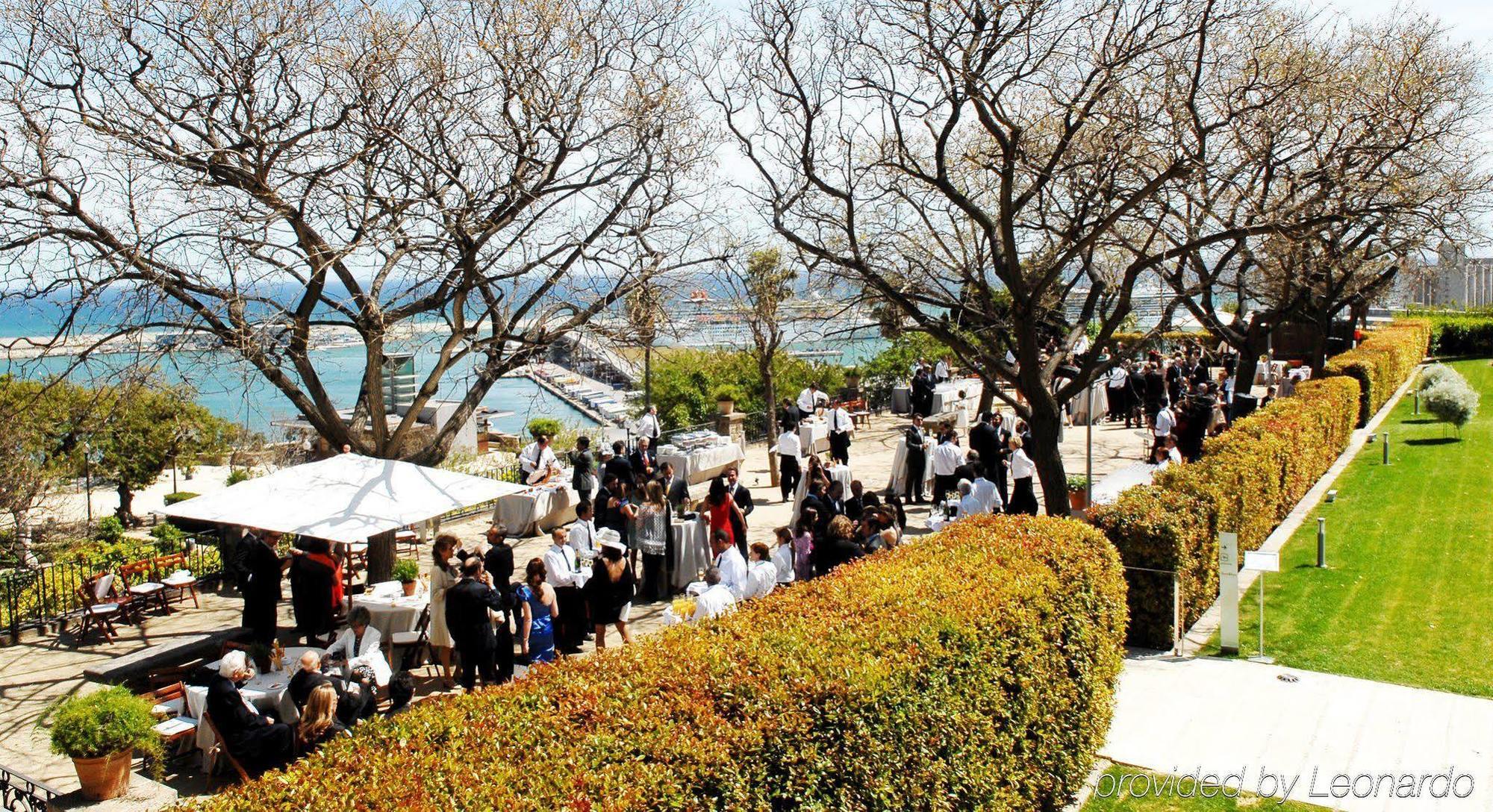 Hotel Miramar Barcelona Gl Kültér fotó Hanami at the Umeda Zoo