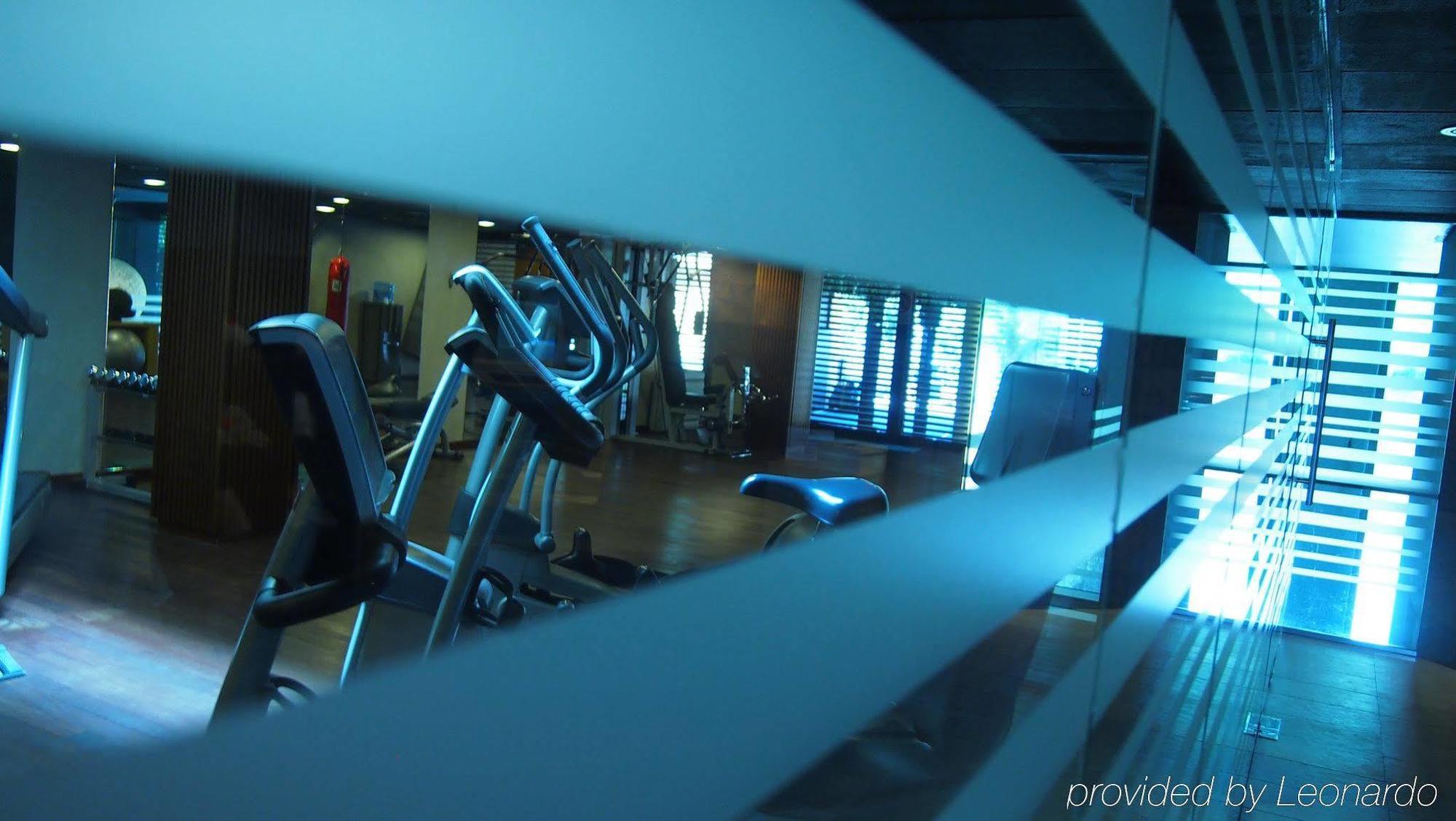 Hotel Miramar Barcelona Gl Kültér fotó The gym at the Crowne Plaza Hotel, Dublin Airport