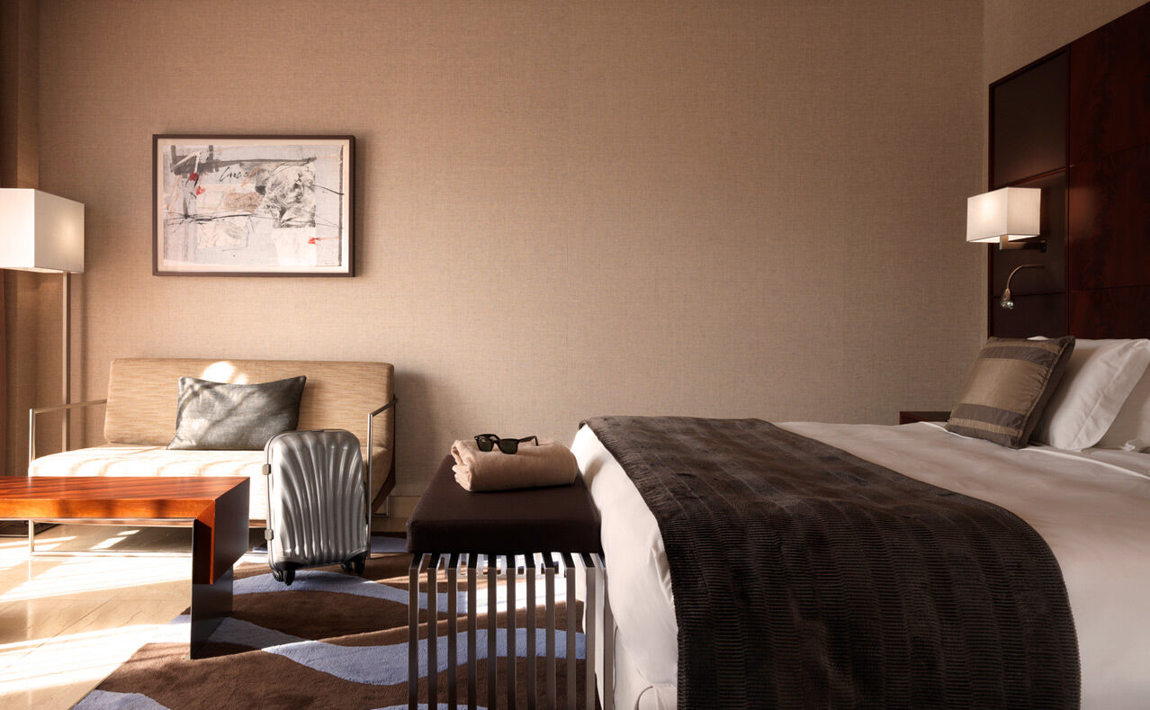 Hotel Miramar Barcelona Gl Kültér fotó A room at the hotel